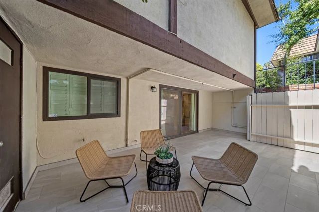 1429 Valley View Road 18, Glendale, CA 91202