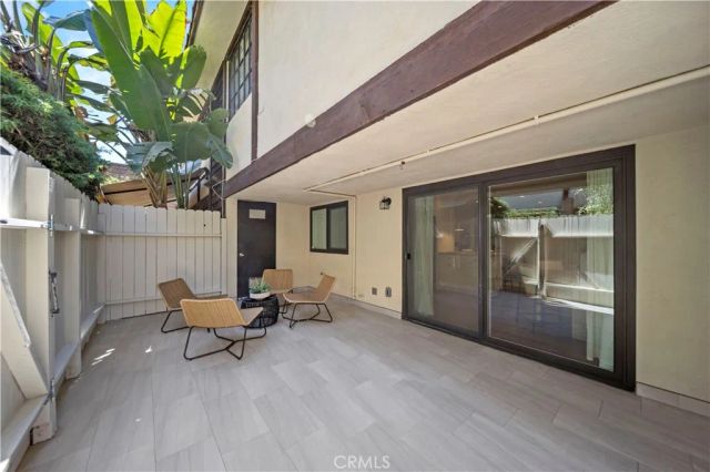 1429 Valley View Road 18, Glendale, CA 91202
