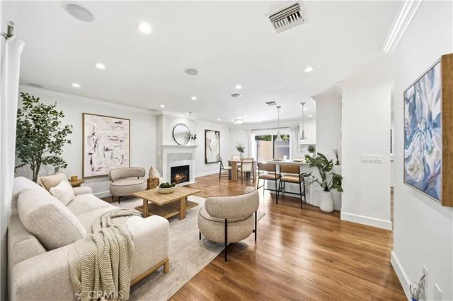 1429 Valley View Road 18, Glendale, CA 91202