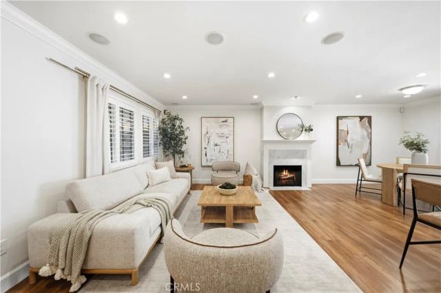 1429 Valley View Road 18, Glendale, CA 91202