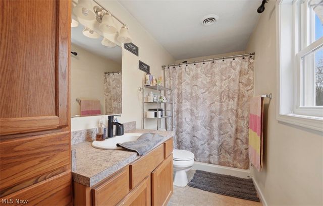 4132 Benetka Road, Ashtabula, OH 44004