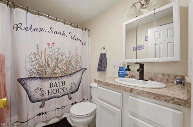 4132 Benetka Road, Ashtabula, OH 44004