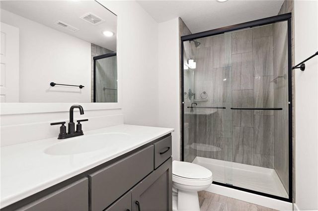 17463 W 163rd Place, Olathe, KS 66062