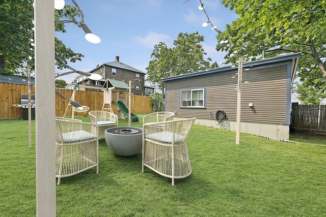 15 Rockland House Rd A, Hull, MA 02045