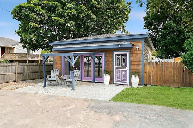 15 Rockland House Rd A, Hull, MA 02045