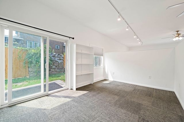 15 Rockland House Rd A, Hull, MA 02045