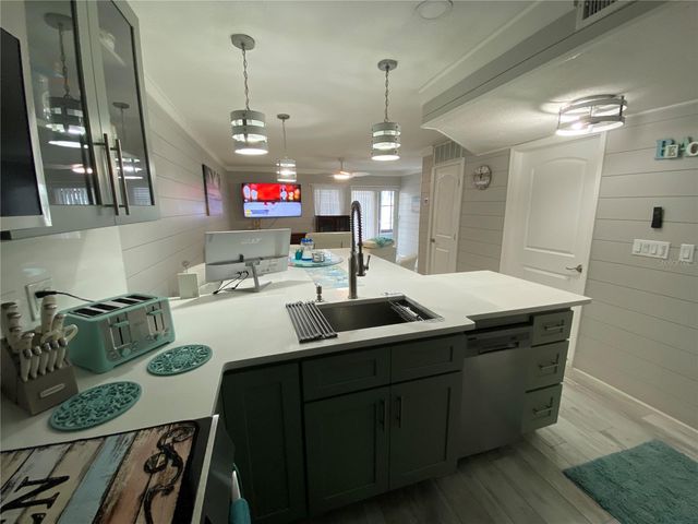 230 MEDALLION BOULEVARD D, Madeira Beach, FL 33708