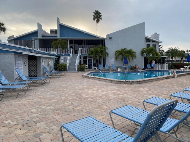 230 MEDALLION BOULEVARD D, Madeira Beach, FL 33708