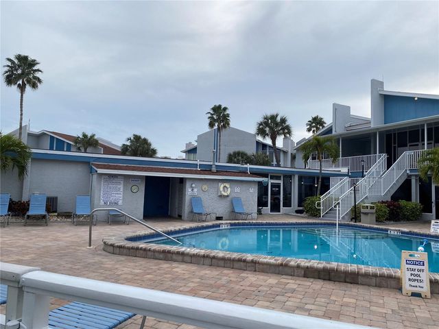 230 MEDALLION BOULEVARD D, Madeira Beach, FL 33708
