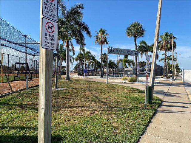 230 MEDALLION BOULEVARD D, Madeira Beach, FL 33708