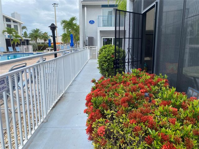 230 MEDALLION BOULEVARD D, Madeira Beach, FL 33708