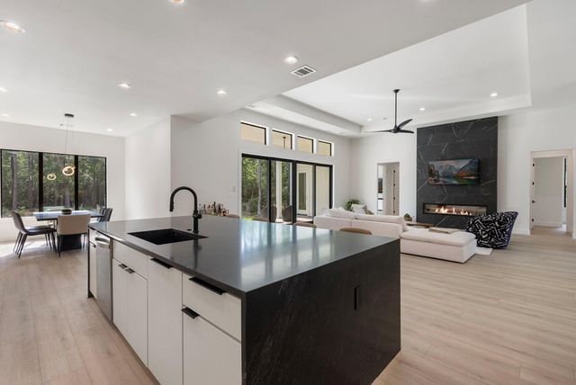 15868 Wooded Trail Way, Willis, TX 77378