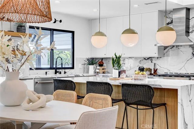 2100 Wendy Way, Manhattan Beach, CA 90266