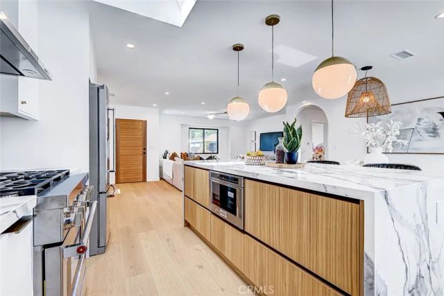 2100 Wendy Way, Manhattan Beach, CA 90266