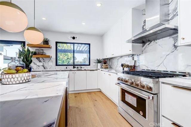 2100 Wendy Way, Manhattan Beach, CA 90266