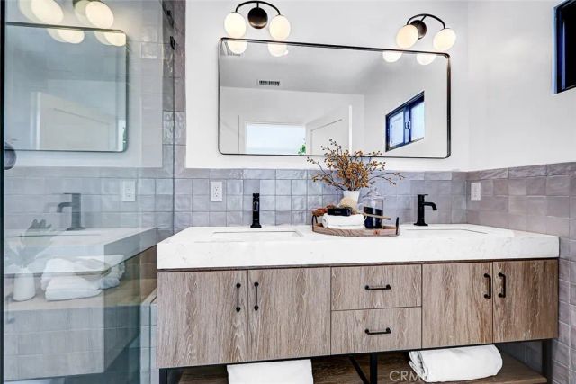 2100 Wendy Way, Manhattan Beach, CA 90266