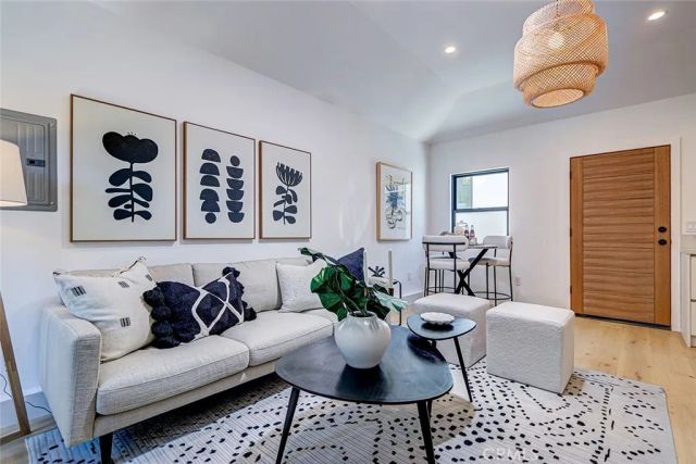 2100 Wendy Way, Manhattan Beach, CA 90266
