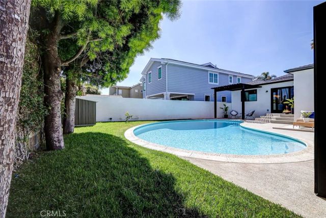 2100 Wendy Way, Manhattan Beach, CA 90266