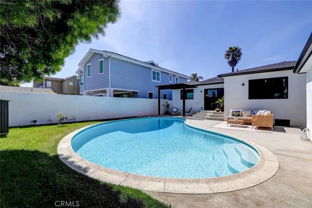 2100 Wendy Way, Manhattan Beach, CA 90266
