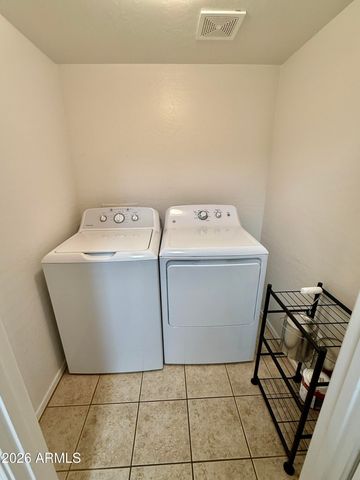 2300 E MAGMA Road 42, San Tan Valley, AZ 85143