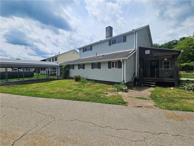 326 Riverside Dr, Rostraver, PA 15479
