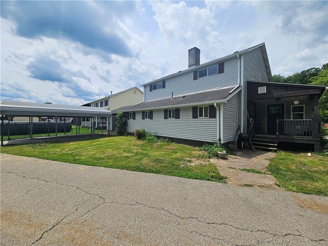 326 Riverside Dr, Rostraver, PA 15479