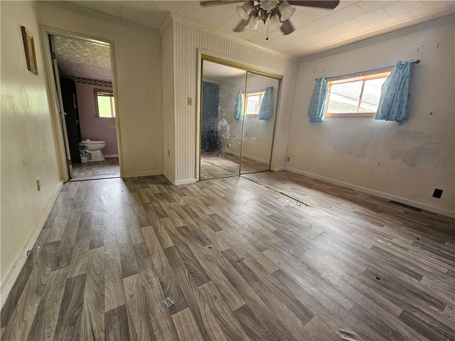 326 Riverside Dr, Rostraver, PA 15479