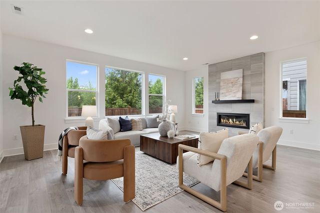 23546 SE 271st Street, Maple Valley, WA 98038