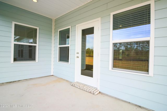 10582 Landon Meadows Drive, Gulfport, MS 39503