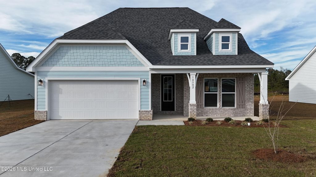 10582 Landon Meadows Drive, Gulfport, MS 39503
