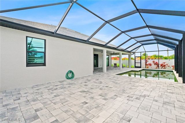 1521 SW 43rd LN, Cape Coral, FL 33914