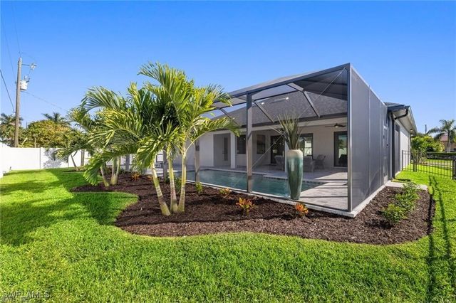 1521 SW 43rd LN, Cape Coral, FL 33914