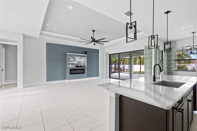 1521 SW 43rd LN, Cape Coral, FL 33914