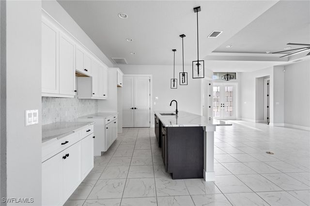 1521 SW 43rd LN, Cape Coral, FL 33914