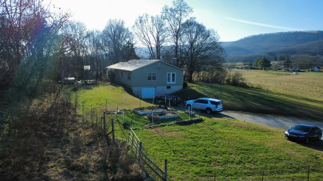 32096 U.S. 127, Pikeville, TN 37367