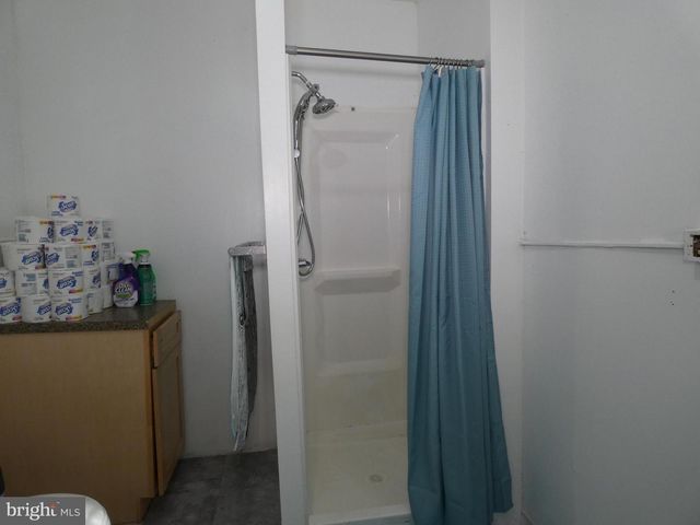 6605 N 7TH ST, Philadelphia, PA 19126