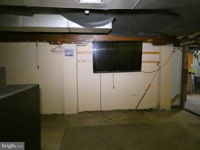 6605 N 7TH ST, Philadelphia, PA 19126