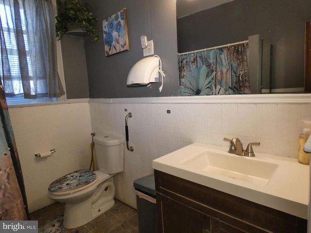 6605 N 7TH ST, Philadelphia, PA 19126