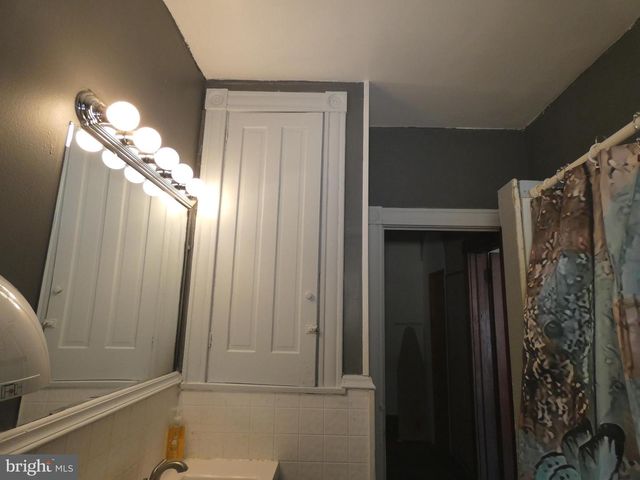 6605 N 7TH ST, Philadelphia, PA 19126