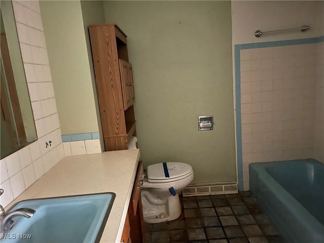 3809 N Glenridge Road, Green, OH 44319