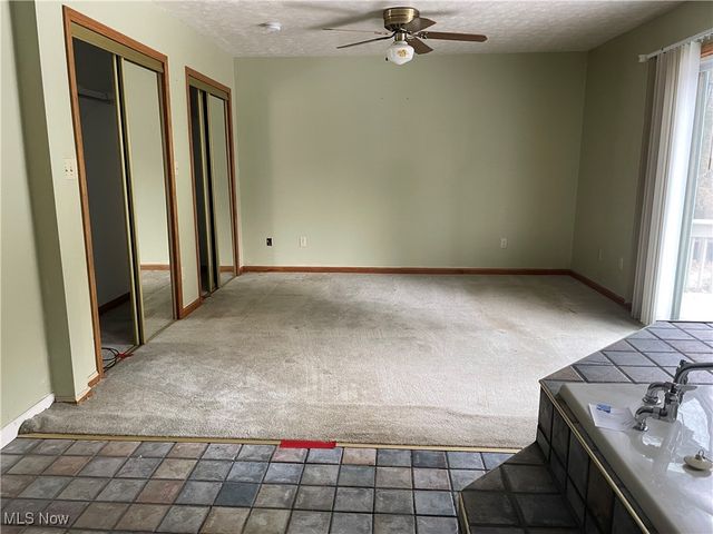 3809 N Glenridge Road, Green, OH 44319