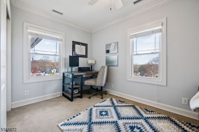 25 Clark St, Summit City, NJ 07901