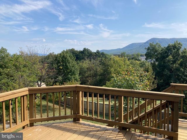 51 CRYSTAL HILL CT, Strasburg, VA 22657