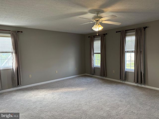 51 CRYSTAL HILL CT, Strasburg, VA 22657