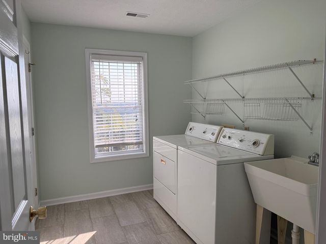 51 CRYSTAL HILL CT, Strasburg, VA 22657