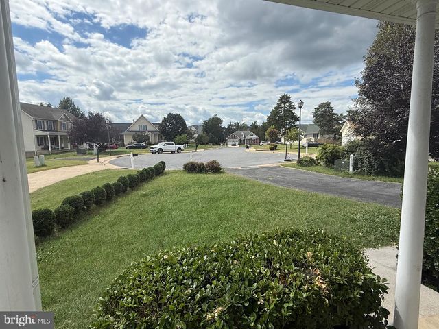 51 CRYSTAL HILL CT, Strasburg, VA 22657