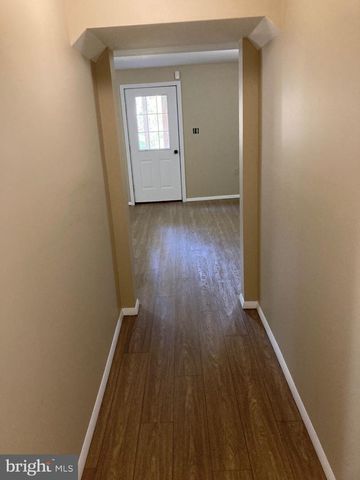 51 CRYSTAL HILL CT, Strasburg, VA 22657