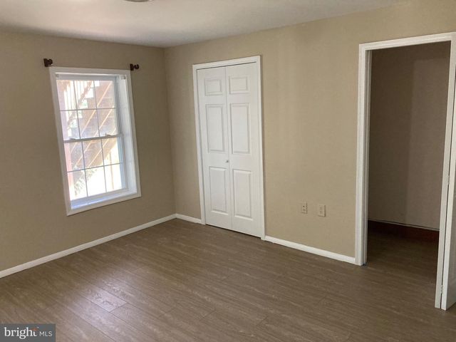 51 CRYSTAL HILL CT, Strasburg, VA 22657