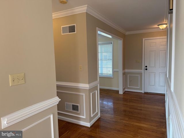 51 CRYSTAL HILL CT, Strasburg, VA 22657