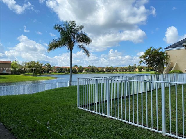 8500 SW 212th St 106, Cutler Bay, FL 33189